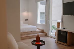 Plānis Str Urban Suites by Semavi