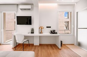 Plānis Str Urban Suites by Semavi