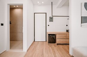 Plānis Str Urban Suites by Semavi