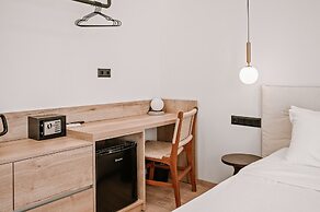 Plānis Str Urban Suites by Semavi