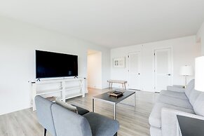 Premium A-Location Apartment