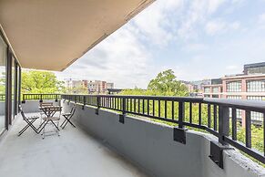 Premium A-Location Apartment