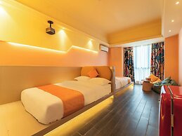 Wind Sleeping Color Hotel