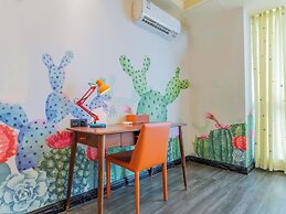 Wind Sleeping Color Hotel