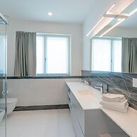 Villa White by Myvillacollection