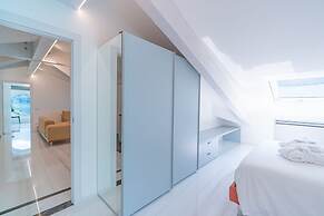 Villa White by Myvillacollection