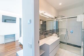 Villa White by Myvillacollection