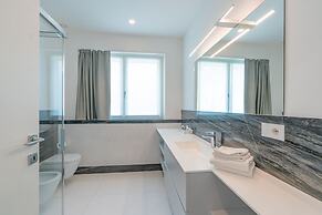 Villa White by Myvillacollection