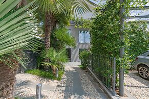 Villa White by Myvillacollection