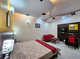 Jungle Babbler Tourist Resort