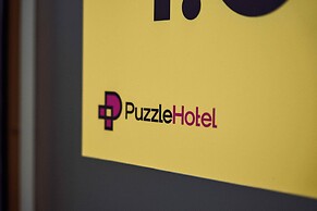 Puzzle Hotels