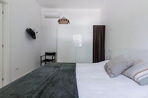 3937 Villa Irene by Barbarhouse