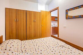 3953 Angolo Blu by Barbarhouse