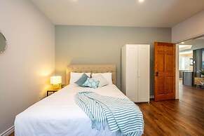 Ocean Bay View Luxury Guesthouse