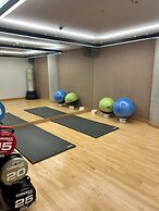 Chic Studio With Skyline Views