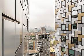 Chic Studio With Skyline Views