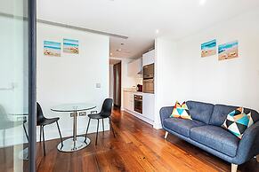 Chic Studio With Skyline Views