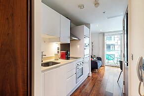 Chic Studio With Skyline Views