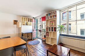 Quirky and Colourful Flat in Shoreditch