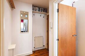 Quirky and Colourful Flat in Shoreditch