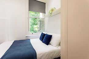 Stylish Hideaway Flat at Milton Park Highgate