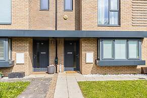 Semi-detached House With Modern Bespoke Interior