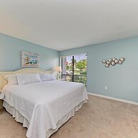 Runaway Tropical Waves-pet Friendly