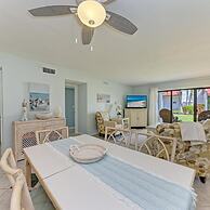 Runaway Tropical Waves-pet Friendly