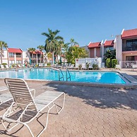 Runaway Tropical Waves-pet Friendly