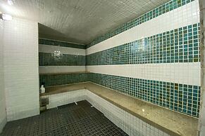 360 Park Studios by Ozped