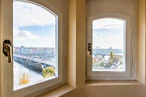 Janáčkovo nábřeží - Riverside Residence