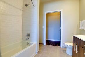 Spacious Apartment in Alexandria