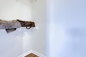 Spacious Apartment in Alexandria