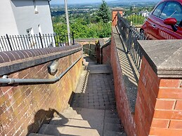 Malvern Cozy Apartment Retreat King bed & Sofa bed