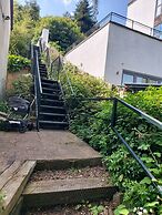 Malvern Cozy Apartment Retreat King bed & Sofa bed