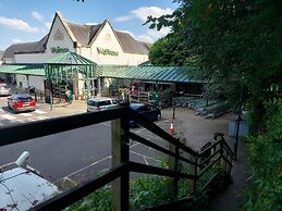 Malvern Cozy Apartment Retreat King bed & Sofa bed