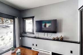 3 Bedroom Ski In, Ski Out Townhome at Snowflake Lift