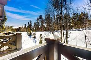 3 Bedroom Ski In, Ski Out Townhome at Snowflake Lift