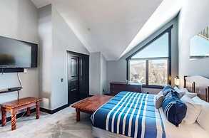 3 Bedroom Ski In, Ski Out Townhome at Snowflake Lift