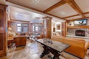 Ski in, ski out 3 Bedroom at Lone Eagle in River Run