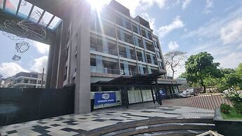 The Diamond in City Suites by Cozy