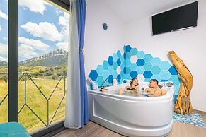 Agua Dorada Boutique