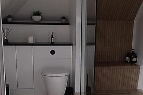 5 Bed Lake House - Sleeps 10 - Nature Reserve