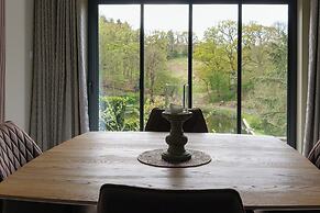 Inviting 5-bed House With Fishing Lake in Devizes