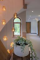 Inviting 5-bed House With Fishing Lake in Devizes