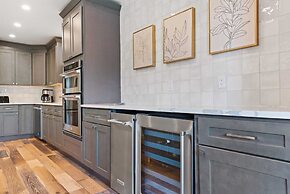 Luxury 3 Bedroom Condo in the Heart of Beaver Creek Village