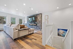 Luxury 3 Bedroom Condo in the Heart of Beaver Creek Village