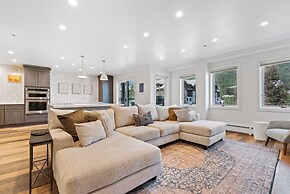 Luxury 3 Bedroom Condo in the Heart of Beaver Creek Village