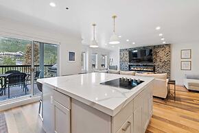 Luxury 3 Bedroom Condo in the Heart of Beaver Creek Village