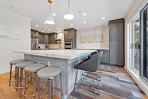 Luxury 3 Bedroom Condo in the Heart of Beaver Creek Village